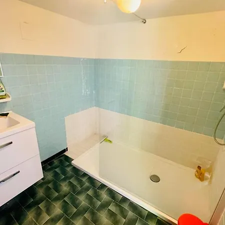 公寓 Paisible Holidays For 4 60 M With Garden !